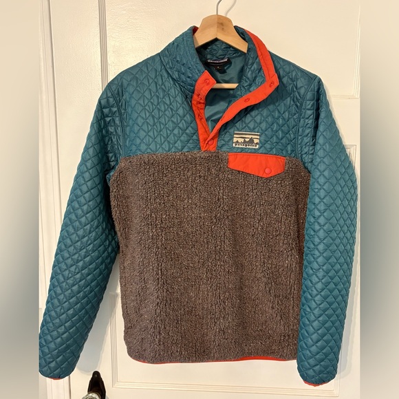 Tops - Patagonia 40th Anniversary mixed media snap t